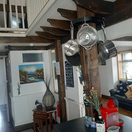 Apartment Cozy In 60 M² View